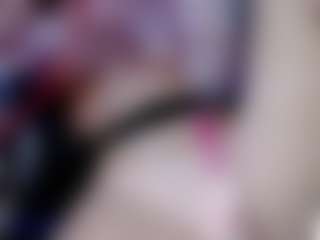 Eva-hot-blond MILF webcam performer live streaming