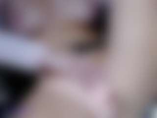 Live cam show with Eva-hot-blond - Green Eyes on AdultVida.com