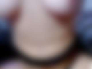 Live cam show with Eva-hot-blond - Green Eyes on SquirtSoMuch