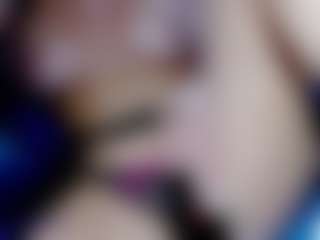 Live cam show with Eva-hot-blond - Living Room on Free Soda