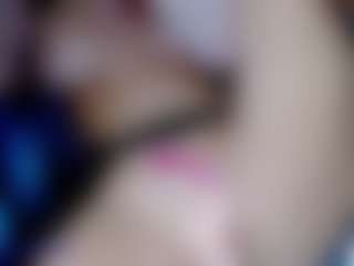 Live cam show with Eva-hot-blond - Blonde Hair Lovense on Chatstar