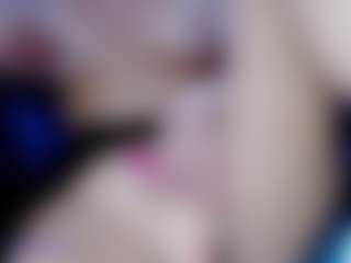 Live cam show with Eva-hot-blond - Living Room on boobsie.com