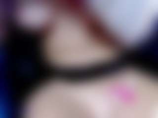 Eva-hot-blond MILF webcam performer live streaming