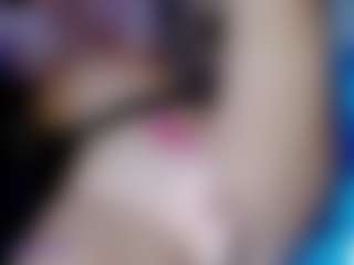 Live cam show with Eva-hot-blond - Green Eyes on SxyPornLive