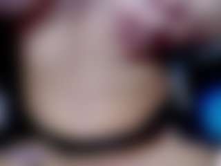 Live cam show with Eva-hot-blond - Blonde Hair MILF on SpankPalCams
