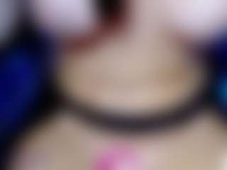 Live cam show with Eva-hot-blond - Wet on Milfs Live