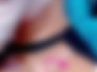 Live cam show with Eva-hot-blond - Bedroom MILF on googirlz
