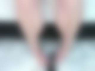 Live cam show with Ariana Diosa - Big Nipples on SpunkLive