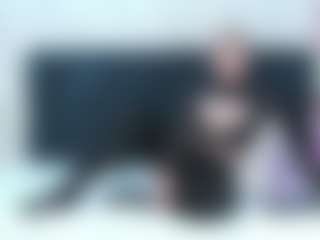 Live cam show with Ariana Diosa - Big Nipples on livesuperchat.net