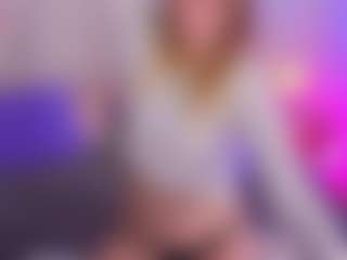 Live cam show with evangel1ne - Blonde Hair Petite on Fling VIP Chat