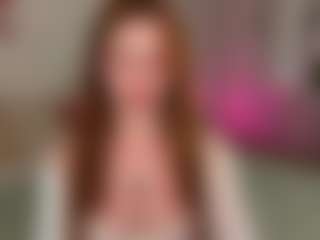 Live cam show with LoveJulie - Nipples on luckytryst.com