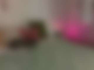 Live cam show with LoveJulie - Horny on pussylord.com