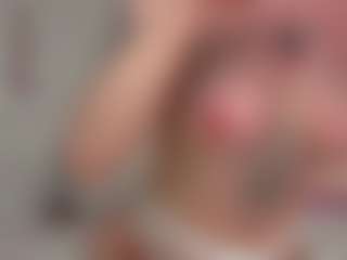 LoveJulie's Live Sex Cam Show