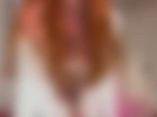 Live cam show with LoveJulie - Amateur on Uber Horny