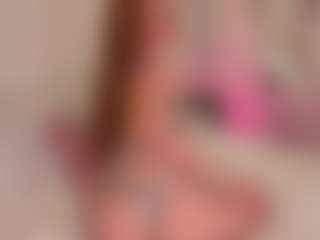 Live cam show with LoveJulie - Tittyfuck on instabang