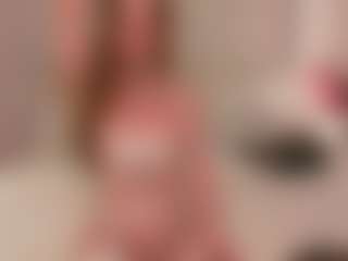 Live cam show with LoveJulie - Red Hair Shaved Pussy on Camsoda