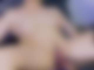 Live cam show with Tania44b - Athletic on Camsoda