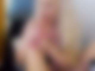 Tania44b's Live Sex Cam Show