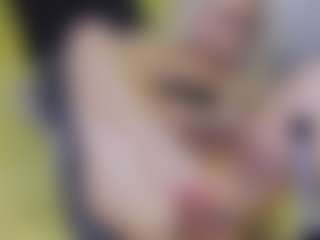 Tania44b's Live Sex Cam Show