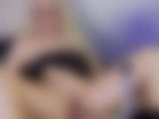 Tania44b's Live Sex Cam Show