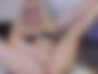 Tania44b's Live Sex Cam Show