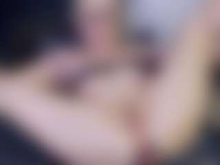 Live cam show with Tania44b - Green Eyes on Hubzter Live