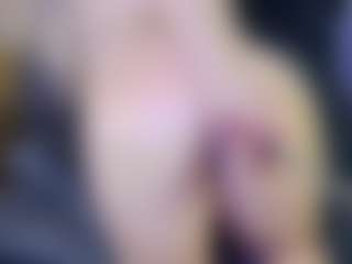 Live cam show with Tania44b - Middle Aged on testsause.com