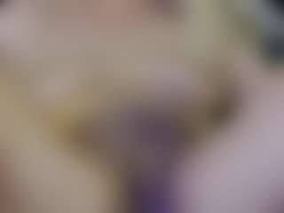 Live cam show with Tania44b - Athletic Middle Aged on boobsie.com