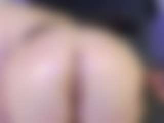 Live cam show with Tania44b - Dildo Mature on SxyPornLive