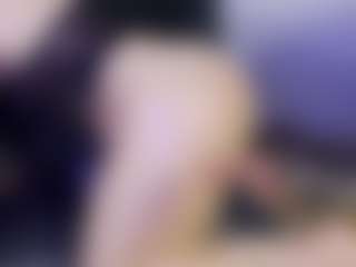 Tania44b's Live Sex Cam Show