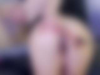 Tania44b's Live Sex Cam Show
