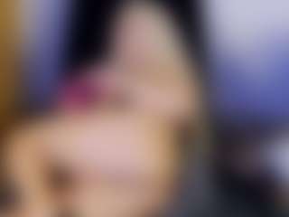Tania44b's Live Sex Cam Show
