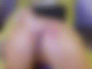 Live cam show with Tania44b - Small Tits on Camming Site