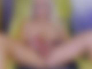 Tania44b's Live Sex Cam Show