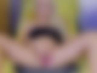 Tania44b's Live Sex Cam Show