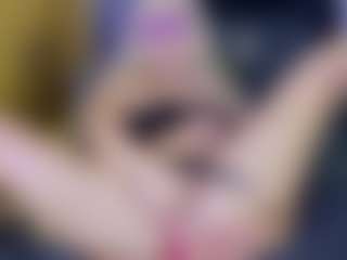 Tania44b's Live Sex Cam Show