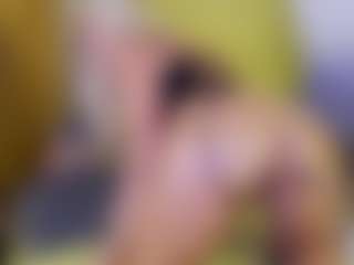 Tania44b's Live Sex Cam Show