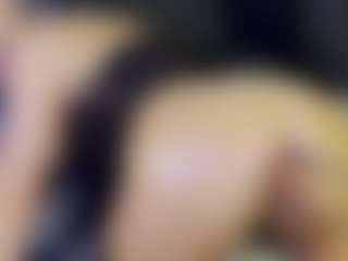 Tania44b's Live Sex Cam Show
