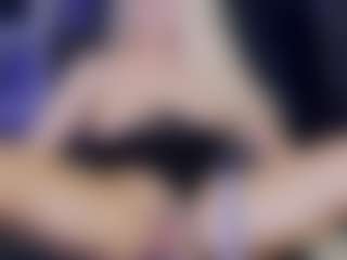 Tania44b's Live Sex Cam Show