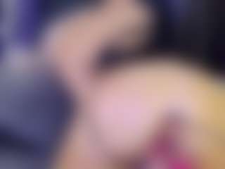Tania44b's Live Sex Cam Show