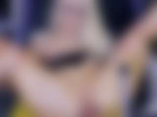 Tania44b MILF webcam performer live streaming