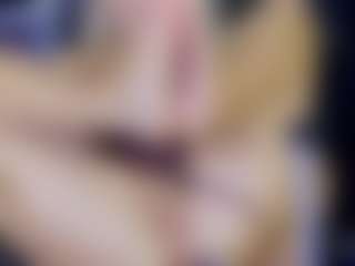 Tania44b's Live Sex Cam Show