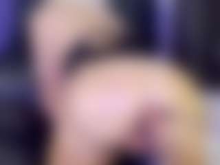 Tania44b's Live Sex Cam Show