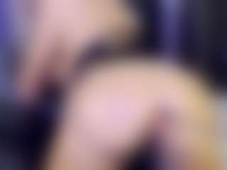Tania44b's Live Sex Cam Show