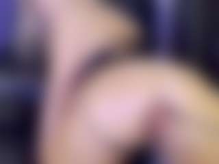 Tania44b's Live Sex Cam Show