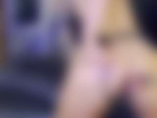 Tania44b's Live Sex Cam Show