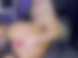 Live cam show with Tania44b - Green Eyes on Soda Cam