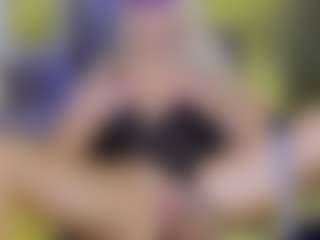Live cam show with Tania44b - Small Ass on CamClone