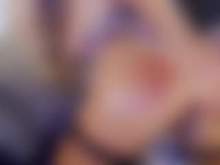 Tania44b's Live Sex Cam Show