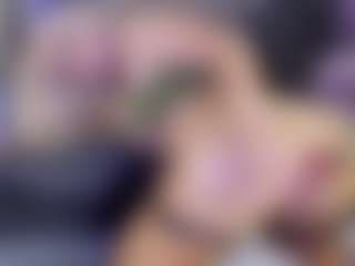 Tania44b's Live Sex Cam Show